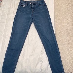 Very Gently Used American Eagle Mom Jeans!